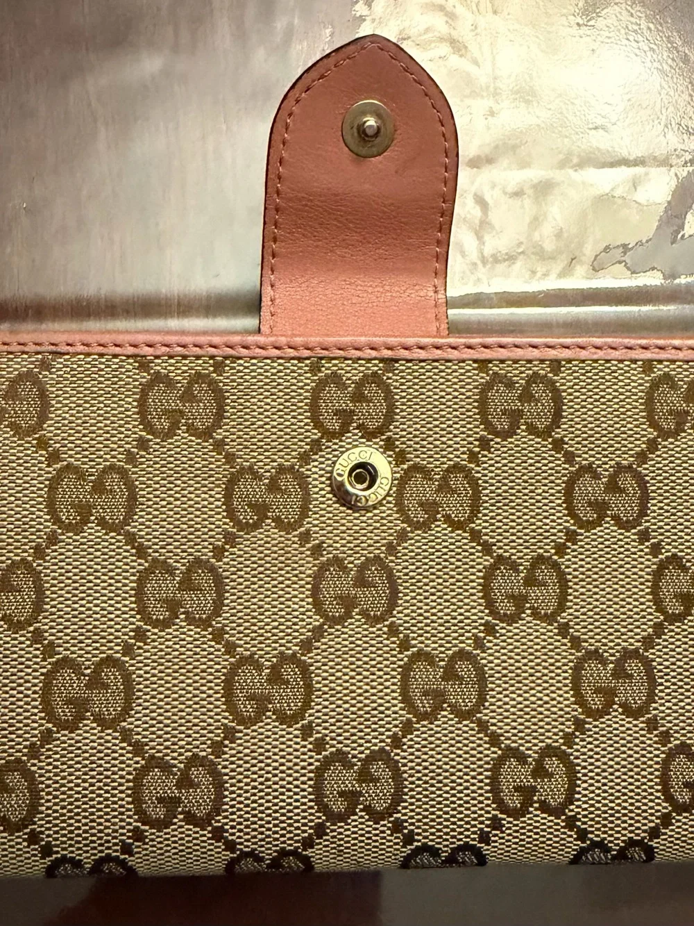 Gucci Brown GG Canvas Wallet with Pink Trim and Gold Heart Logo - Picture 6 of 11